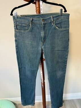 Levi’s slim Straight Men's Jeans in Medium Blue